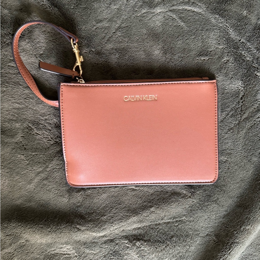 Calvin Klein Women's CK Signature Large Wristlet Clutch Handbag Wallet - Picture 1 of 5